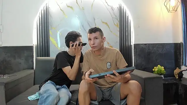 Isaak 26 online show from March 1, 2:30 pm