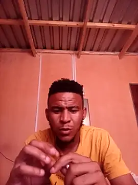 Snapshot of kcummnasty chatting on April 1, 3:31 pm kcummnasty online show from April 1, 3:31 pm