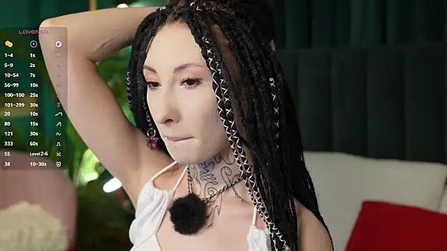 Snapshot of roxy_morrison_x chatting on March 19, 5:39 pm roxy morrison x online show from March 19, 5:39 pm