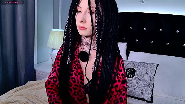 Snapshot of roxy_morrison_x chatting on March 25, 5:41 pm roxy morrison x online show from March 25, 5:41 pm