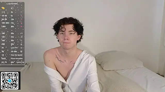 moon Gloww online show from February 12, 5:13 am