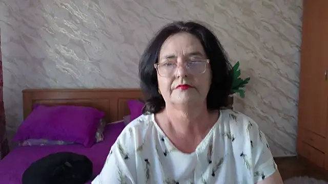 xMaryxAnne online show from June 27, 8:19 am