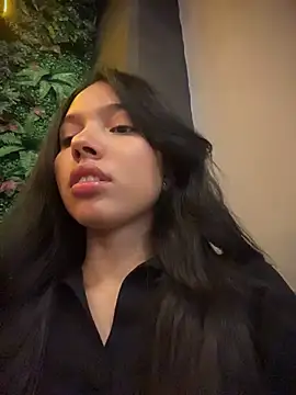 jadelaurent online show from July 5, 10:28 pm