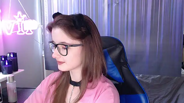 LunaXcherry online show from June 29, 5:13 pm