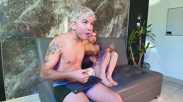 VelvetPassion online show from March 9, 7:18 pm