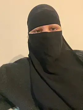 JamilaLiveTv online show from February 9, 10:03 pm