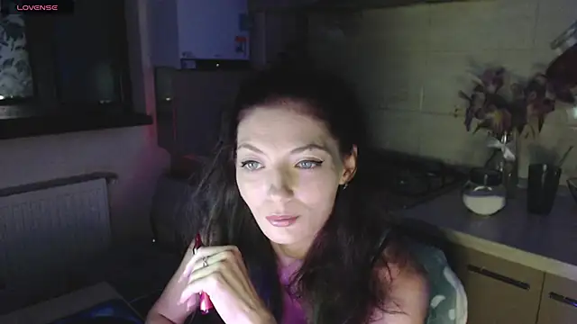 Snapshot of AyanaGrumpix chatting on June 15, 12:35 am AyanaGrumpix online show from June 15, 12:35 am