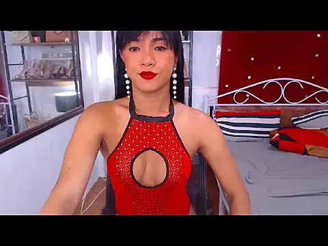 Snapshot of SeductiveAya chatting on June 4, 12:38 am SeductiveAya online show from June 4, 12:38 am