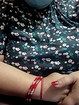 Simran 008 online show from May 6, 10:37 pm