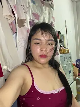 Snapshot of Strawberry-wet chatting on April 7, 8:48 am Strawberry-wet online show from April 7, 8:48 am