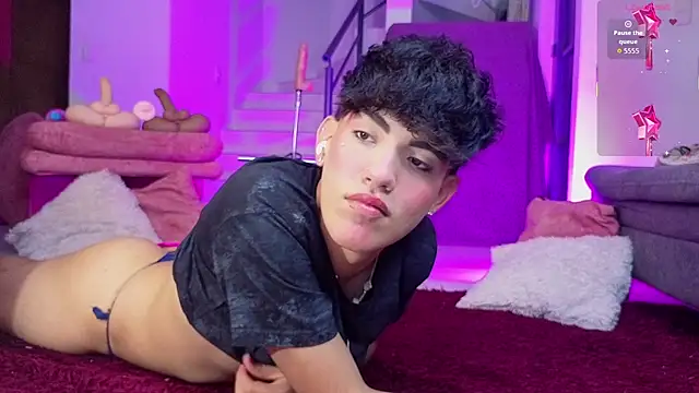 Snapshot of max_femboy chatting on April 27, 6:33 am max femboy online show from April 27, 6:33 am