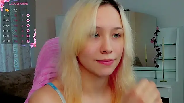 EmilyTrase online show from May 5, 1:13 am