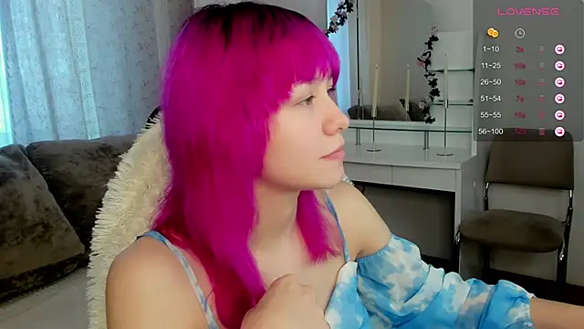 EmilyTrase online show from May 13, 1:25 am