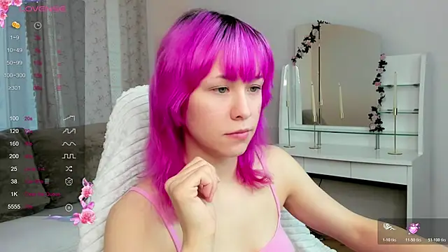 EmilyTrase online show from May 19, 1:22 am