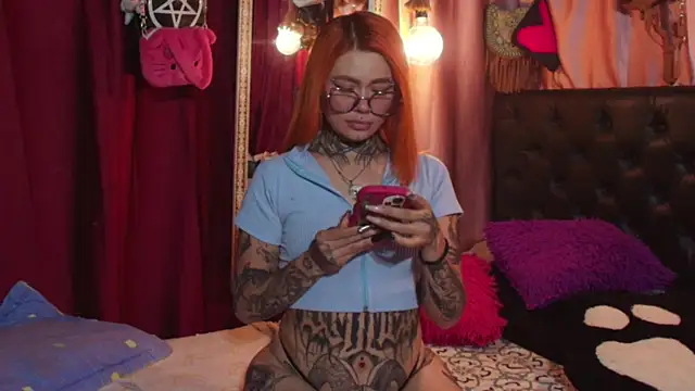 Snapshot of Neicauwu chatting on March 28, 5:51 am Neicauwu online show from March 28, 5:51 am