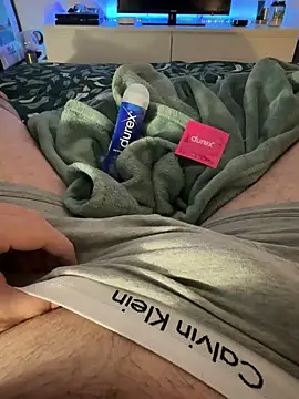 Thomascrtz online show from April 14, 9:21 pm