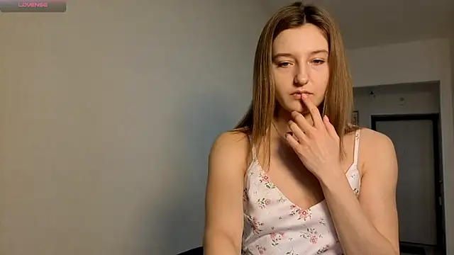 AvelinaSchepp online show from March 21, 11:04 am