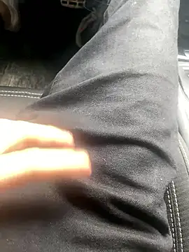 Snapshot of fenasixx chatting on February 13, 9:27 am fenasixx online show from February 13, 9:27 am