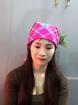 -Dumi- online show from February 11, 1:05 pm