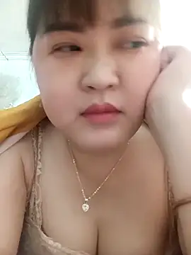 Snapshot of Kee-kimlee chatting on March 13, 9:38 am Kee-kimlee online show from March 13, 9:38 am