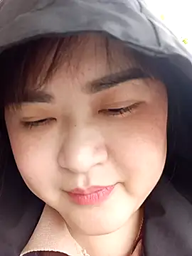 Snapshot of Kee-kimlee chatting on March 16, 6:50 am Kee-kimlee online show from March 16, 6:50 am