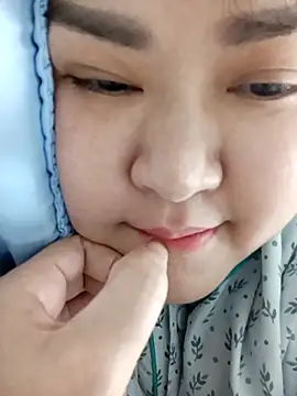 Kee-kimlee online show from May 8, 11:54 pm