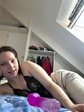 Snapshot of Mis-Elisa96 chatting on April 30, 2:56 pm Mis-Elisa96 online show from April 30, 2:56 pm