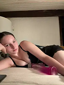 Snapshot of Mis-Elisa96 chatting on July 10, 11:40 pm Mis-Elisa96 online show from July 10, 11:40 pm