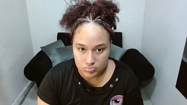 leilanewgirl online show from March 24, 12:32 pm