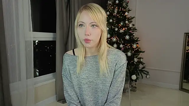 UWU flower online show from February 11, 2:44 pm