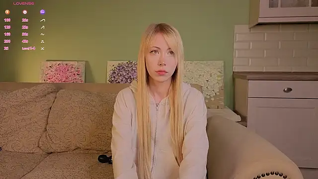 Snapshot of UWU_flower chatting on March 20, 8:03 pm UWU flower online show from March 20, 8:03 pm