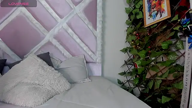 luxx 11 online show from February 12, 12:33 pm