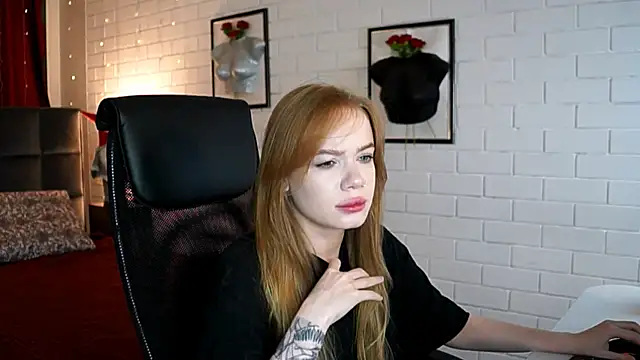 AmyNox online show from June 18, 1:15 pm