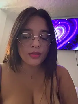 victtoria18 online show from March 25, 8:26 pm