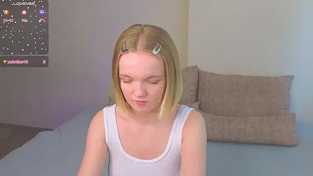 Snapshot of StellaBunny chatting on March 15, 12:22 pm StellaBunny online show from March 15, 12:22 pm