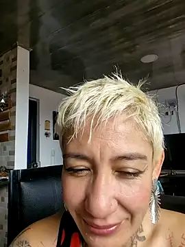 Everlyn sexx online show from July 19, 5:38 pm