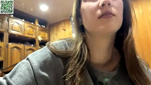 VickieKush online show from April 22, 4:04 am