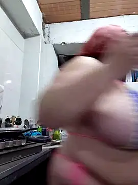Camilleturn18 online show from May 20, 5:46 am