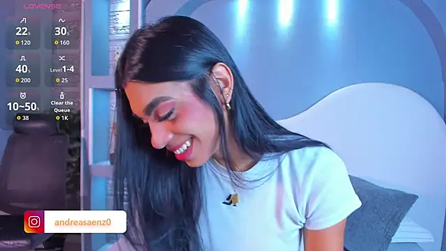 Snapshot of Sweet_Celeste06 chatting on May 8, 8:14 pm Sweet Celeste06 online show from May 8, 8:14 pm