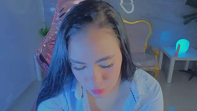 Snapshot of nati06_s chatting on March 19, 1:04 pm nati06 s online show from March 19, 1:04 pm