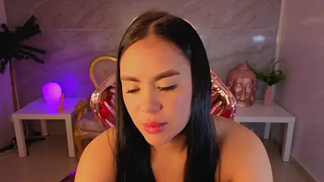 Snapshot of nati06_s chatting on April 2, 1:20 pm nati06 s online show from April 2, 1:20 pm