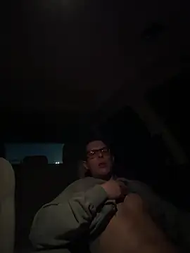 adonimus94 online show from April 9, 1:05 am