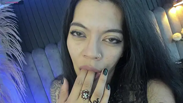 Snapshot of Lanadelrey_1 chatting on June 24, 11:09 am Lanadelrey 1 online show from June 24, 11:09 am