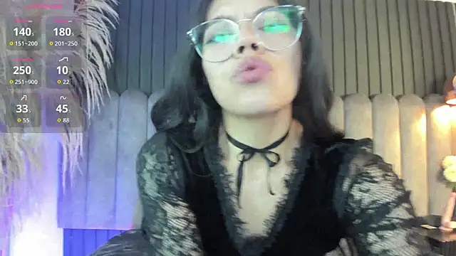 Snapshot of Lanadelrey_1 chatting on July 1, 11:01 am Lanadelrey 1 online show from July 1, 11:01 am