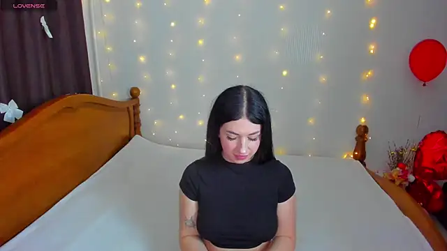 milanasky5 online show from April 1, 6:27 pm