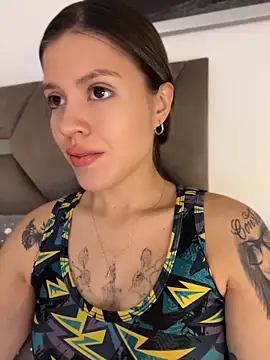 Snapshot of GabrielaS_ chatting on May 27, 10:40 pm GabrielaS online show from May 27, 10:40 pm