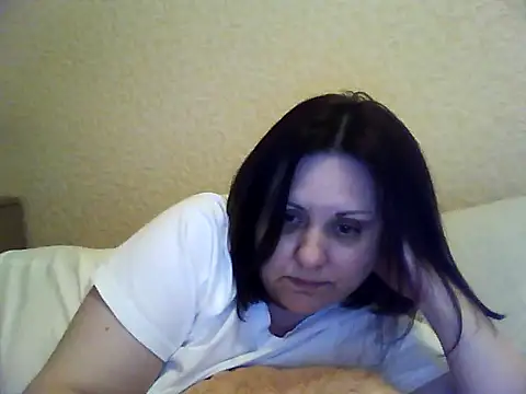 LockyCharm111 online show from March 25, 7:09 pm