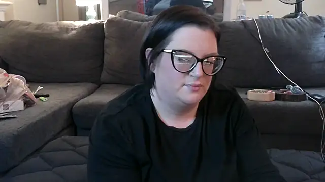 FreaksOffALeash3261 online show from February 13, 7:37 am