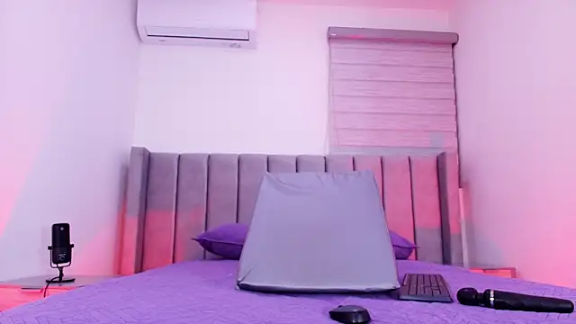 Snapshot of freyhasmith_ chatting on March 11, 3:01 am freyhasmith online show from March 11, 3:01 am