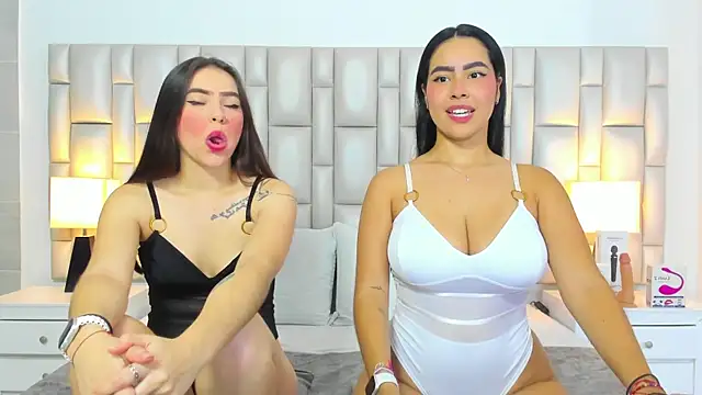 paola katy dicks online show from April 22, 7:48 pm
